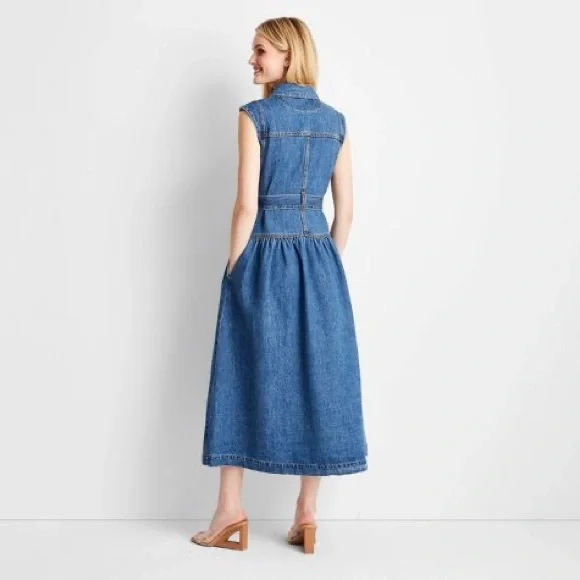 Sleeveless Denim Dress - Picture 2 of 11